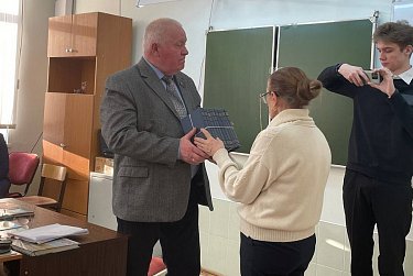 Владимир Егоров провел поэтический урок